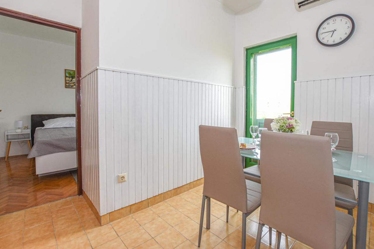 Apartment Kate Pag Town